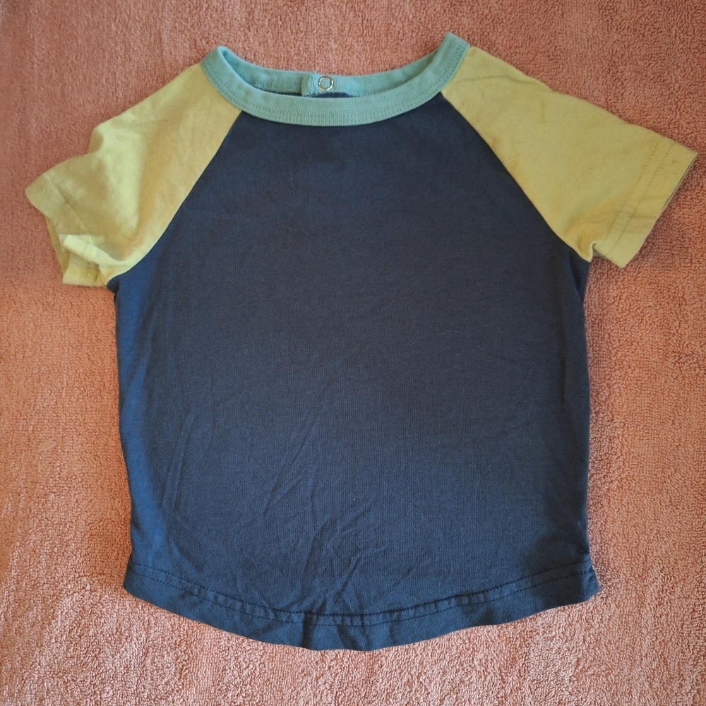 5/$20 George 2T Short Sleeve Tshirt
